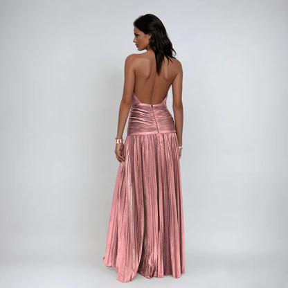 Dalia | Vestido Largo Satinado Con Escote Halter y Abertura Alta
